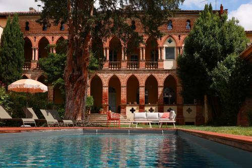 Verdun-sur-Garonne Bed & Breakfast | Oceanfront Haven at Maison Arcades - Rated 9.3/10!