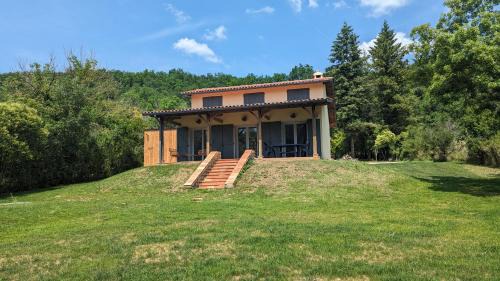 Bruniquel House | Riverside Haven: Maison au bord de la rivière Aveyron