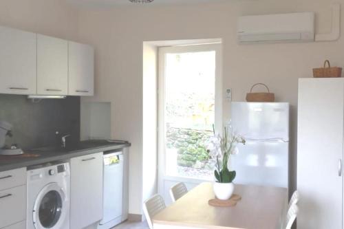 Rouairoux House | Tranquil Haven with Garden, Ocean View & Private Parking
