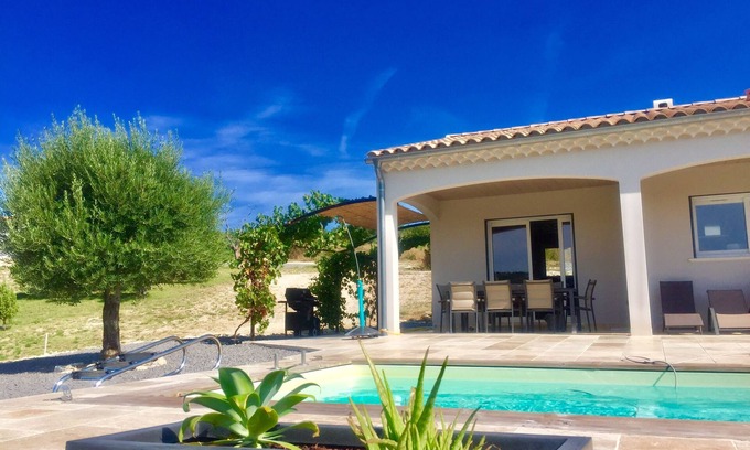 Gras House | Relax at Maison au Calme in South Ardèche Near Vallon Pont d'Arc