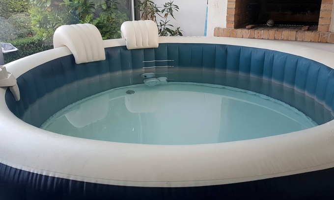 Petite-Synthe House | Experience Relaxation at Maison Avec Jacuzzi