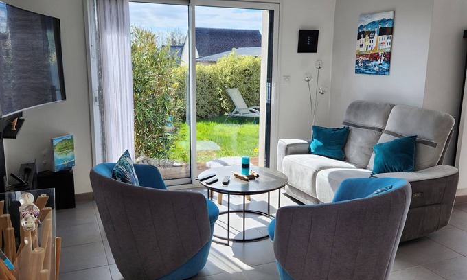 Saint-Ave House | Relaxing Retreat with Jacuzzi Near Vannes and Gulf Adventures