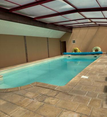 Chatillon-sur-Morin Villa | Relaxing Retreat with Pool and Jacuzzi, Just an Hour from Paris