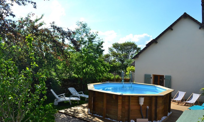 Granges-dAns House | Relax at Maison Avec Piscine: Family-Friendly Retreat