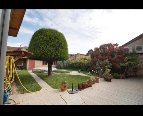 Marciac House | Relaxing Retreat: Maison avec piscine with Pool Access