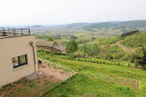 Beaujeu House | Scenic Maison with 180° Views & Family-Friendly Amenities