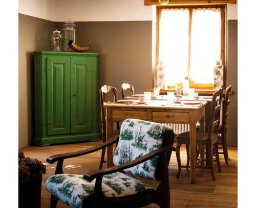 Aymavilles House | Family-Friendly Stay at Maison Coromandel - Rated 8.9/10