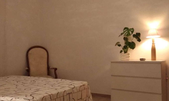 Sorgues House | Eco-Friendly Maison Blanche: Perfect for Vaucluse Getaways