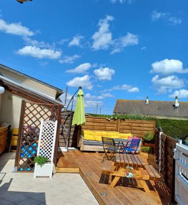 Asnelles House | Seaside Retreat: Maison bord de mer - Guest Rated 9.3/10