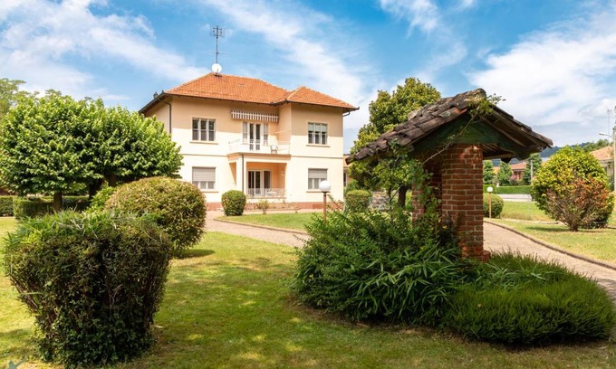 Aglie Apartment | Charming Maison Cècile: Family-Friendly Villa Retreat