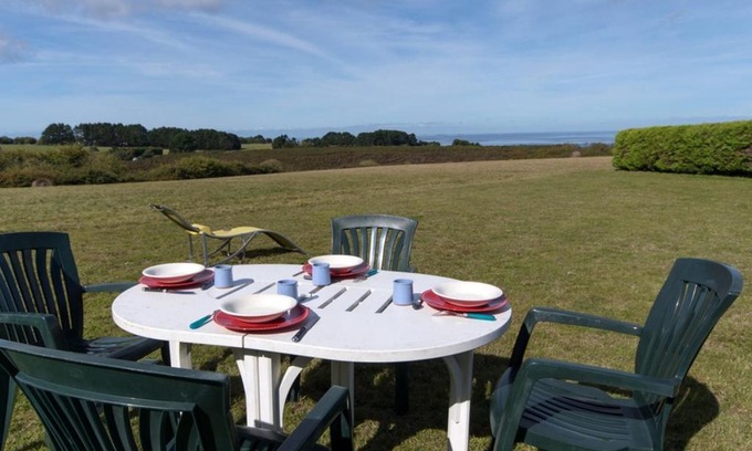 Locmaria House | Family-Friendly Maison Locmaria with Pet Amenities