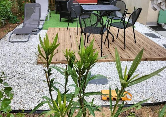 Vauvert House | Elegant Maison Camargaise: Family-Friendly with Pool Access