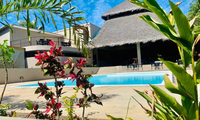 Andilana Hotel | Discover Maison Carrée: Family-Friendly with Pool & Breakfast