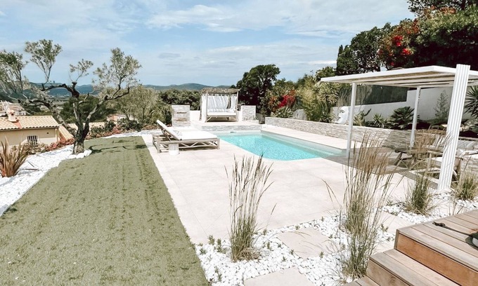Pierrefeu-du-Var House | Inviting Maison Chaleureuse with Pool and Jacuzzi Escape