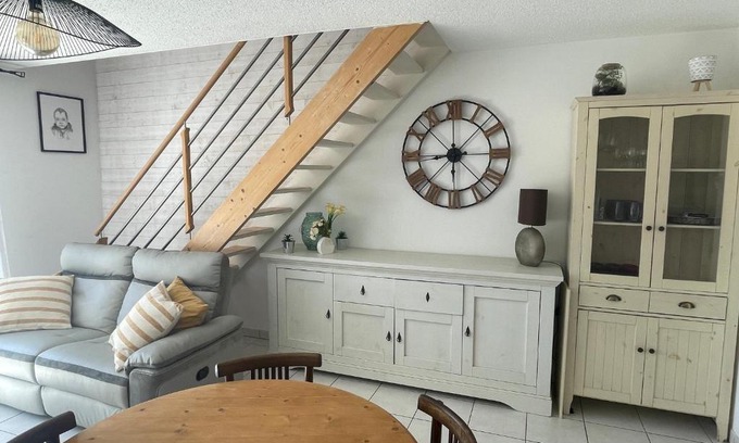 Sene Apartment | Cozy Maison with Garden, Just 5 Minutes from Vannes