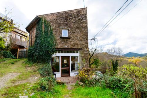 Faugeres House | Beautiful Maison in Faugeres with Scenic Views & Family-Friendly