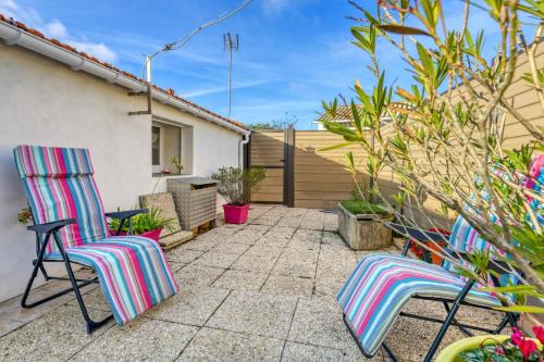 L'Epine House | Cozy Maison de 2 Chambres with Garden Near the Beach