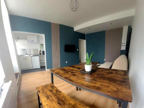 Saint-Laurent-sur-Sevre House | Top-Rated Maison Cosy Rénovée Near Puy du Fou