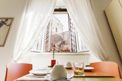 Celio House | Guest Rated: Maison Colosseo with Breakfast & Family Friendly