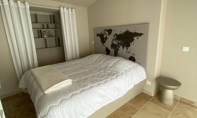 Montauroux House | Cosy Retreat for Families at Maison Cosy Hotel