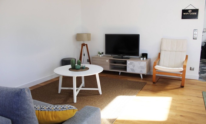 Tharon-Plage House | Explore Maison de Vacance at Tharon Plage - Family Retreat