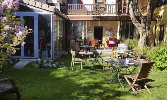 Saint - Michel House | Elegant Maison d'hôtes Anjali: Spa & Family-Friendly Retreat