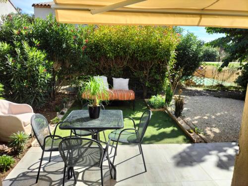 Gallargues-le-Montueux House | Relax at Maison dans une Résidence de Vacances