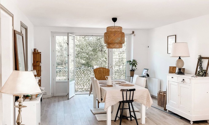 Arzal House | Spacious Maison de Bourg - Pet Friendly Near Barrage D'Arzal