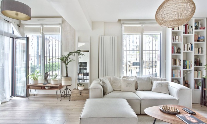 Puteaux House | Inviting House with Terrace in Puteaux - Welkeys
