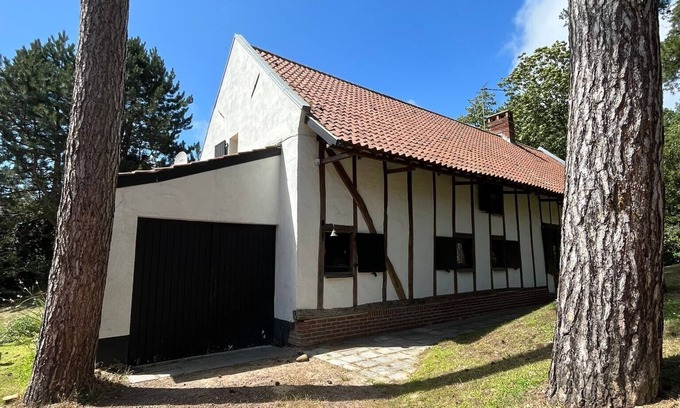 Saint-Etienne-au-Mont House | Idyllic Riverfront Retreat with Nature and Family Amenities