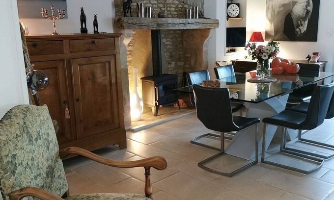 Frozes House | Idyllic Maison de Campagne Near Poitiers for All Travelers