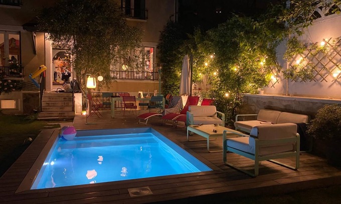 Faubourg de l'Arche Villa | Charming Maison de Campagne: Steps from Paris La Défense Arena