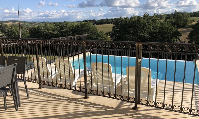 Simorre House | Idyllic Maison de Campagne with Private Pool in Nature