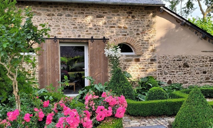 Moulins House | Family-Friendly Getaway at Maison à la Campagne