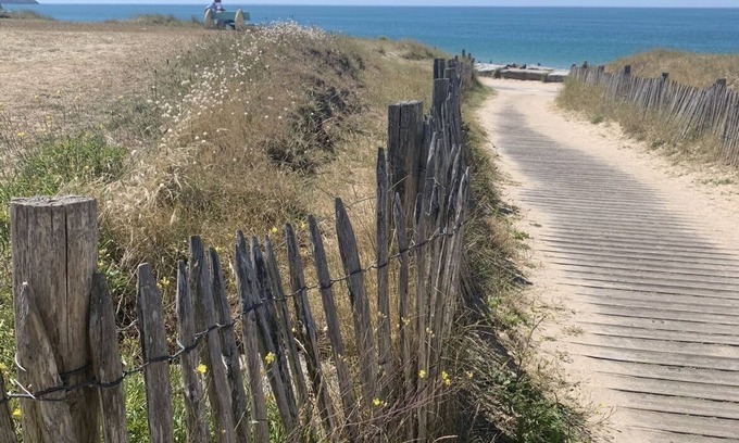 Percy-en-Normandie House | Peaceful Maison de Campagne with Ocean View, Rated 9.8