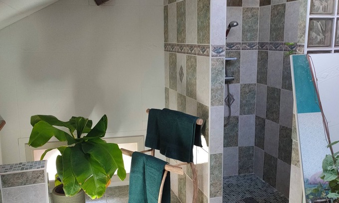 Ponteilla House | Charming Maison de Caractère: Family-Friendly Retreat