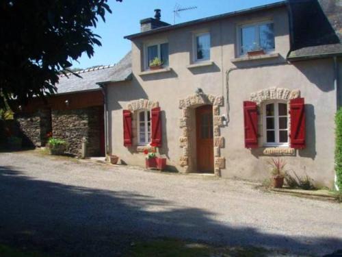 Laz House | Enchanting Maison de Charme with Garden in Laz