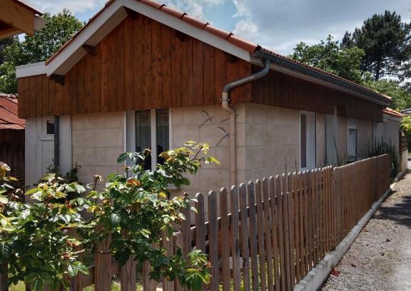 Audenge House | Inviting Maison de charme: Highly Rated and Family-Friendly