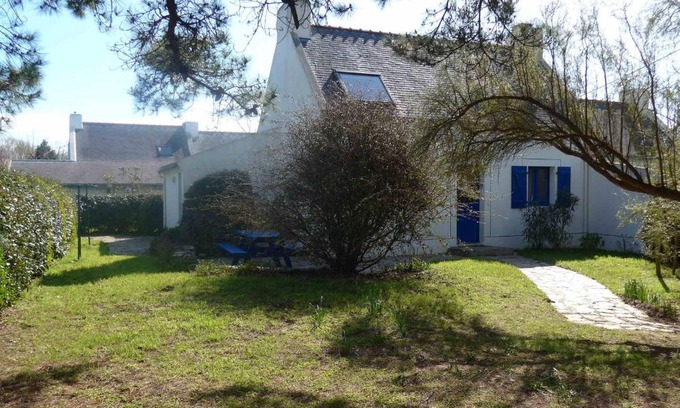 Locmaria House | Cozy Maison Locmaria: Family-Friendly Getaway Awaits