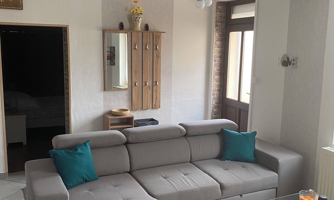 Pierrefitte-sur-Loire House | Pet-Friendly Maison de Campagne with Spa and Breakfast