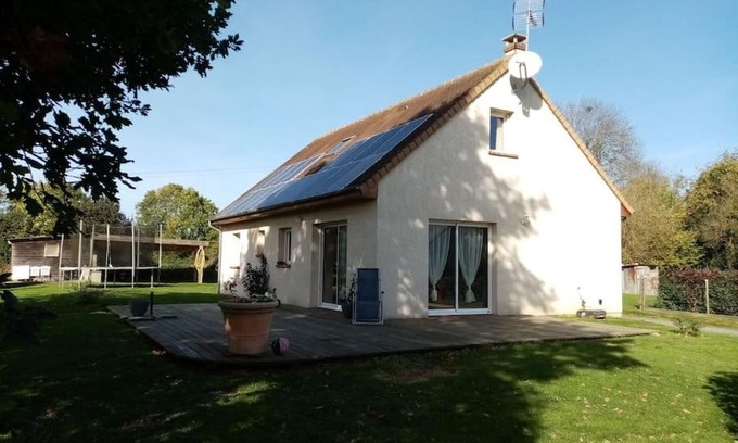 Le Theil-en-Auge House | Family-Friendly Retreat at Maison de la Foret - Rated 9.2