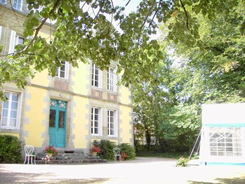 Gipcy House | Comfortable Gîte Gipcy: Ideal for Families with Pool Access