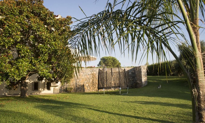 Diasella Apartment | Discover Maison de Oliviers: Family-Friendly Retreat Near Sea