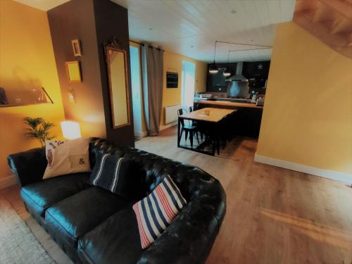 Treboul House | Oceanfront Maison de pêcheur in Tréboul - Guest Rated 9.3