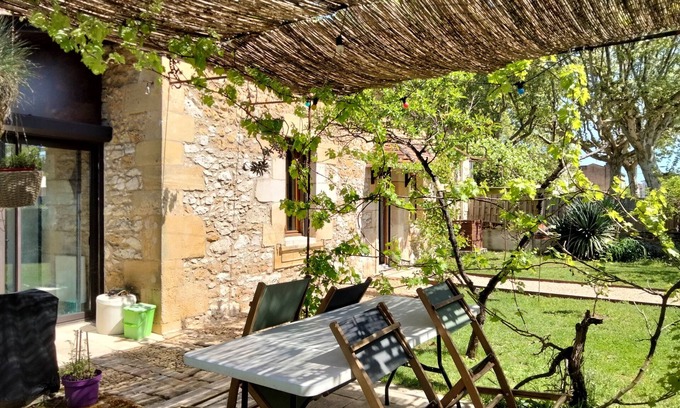 Bergerac House | Charming Maison de Plein Pied with Garden in Bergerac Centre