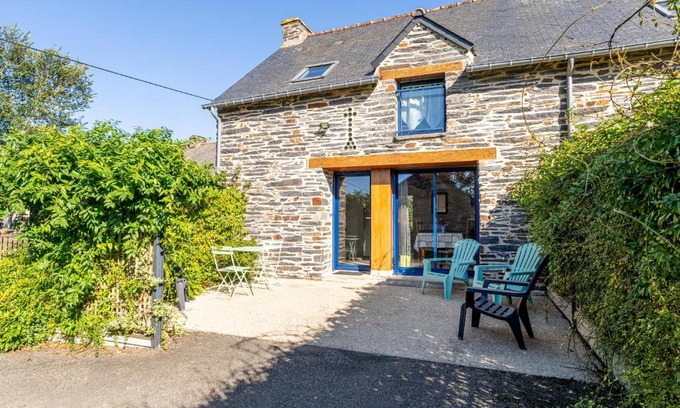 Saint-Just House | Kid-Friendly Getaway at Maison de vacances for 4 Guests