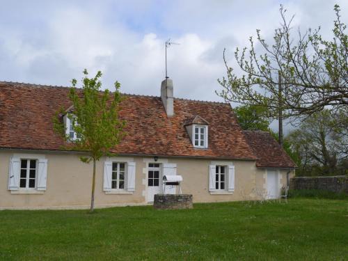 Belabre House | Relaxing Vacation Home with Pool in Parc de la Brenne