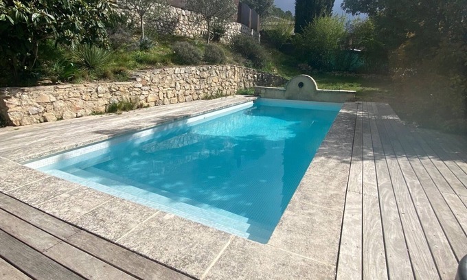 Meyrargues House | Relaxing Village Retreat with Private Pool and Family Amenities
