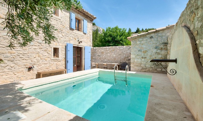 Aureille House | Charming Maison de Village with Pool in the Alpilles