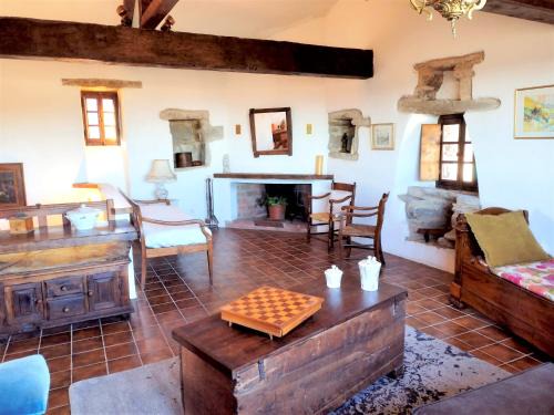 Piedicorte-di-Gaggio Villa | Charming Maison de village in Piedicorti di Gaggio